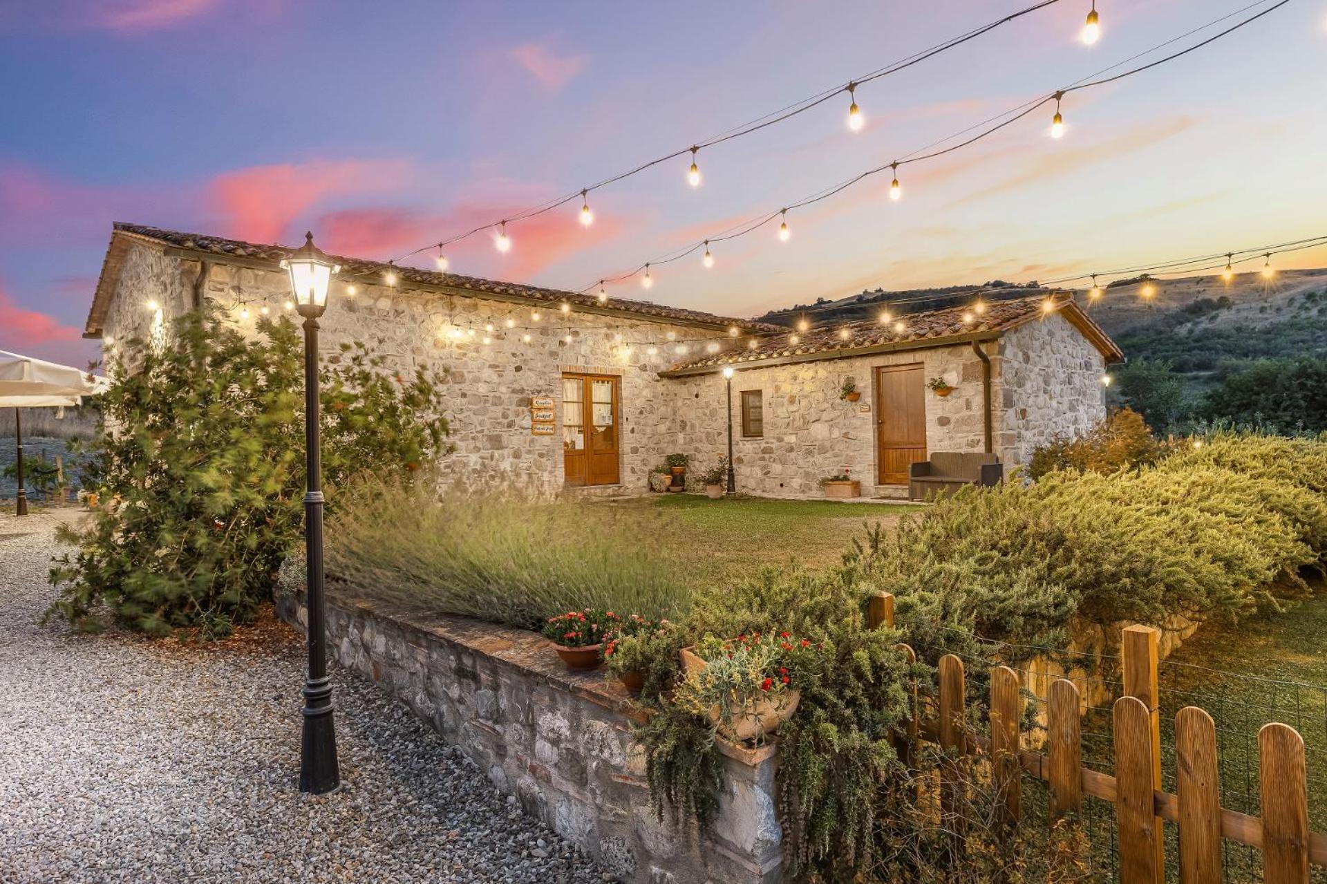 Agriturismo Podere San Giorgio Радикофани Экстерьер фото